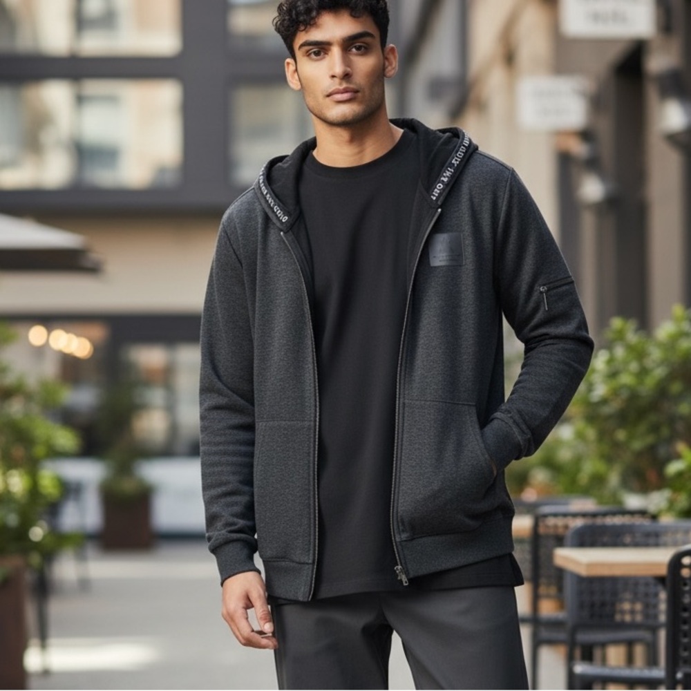 Hard Rock Hotel Zip-Up Hoodie w/ pockets insignia Sz M/L 22 inch chest